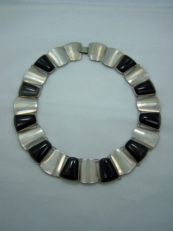 Fred Davis Design Old Mexican Silver Obsidian Necklace