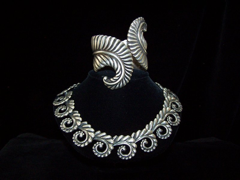 Los Castillo Mexican Vintage Silver Fern Clamper