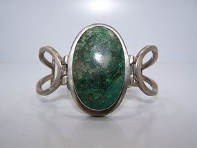 Remy Vintage Mexican Silver Green Stone Bracelet
