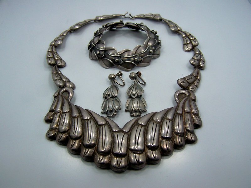 Valentin Vidauretta Bracelet / Earrings Mexican Silver