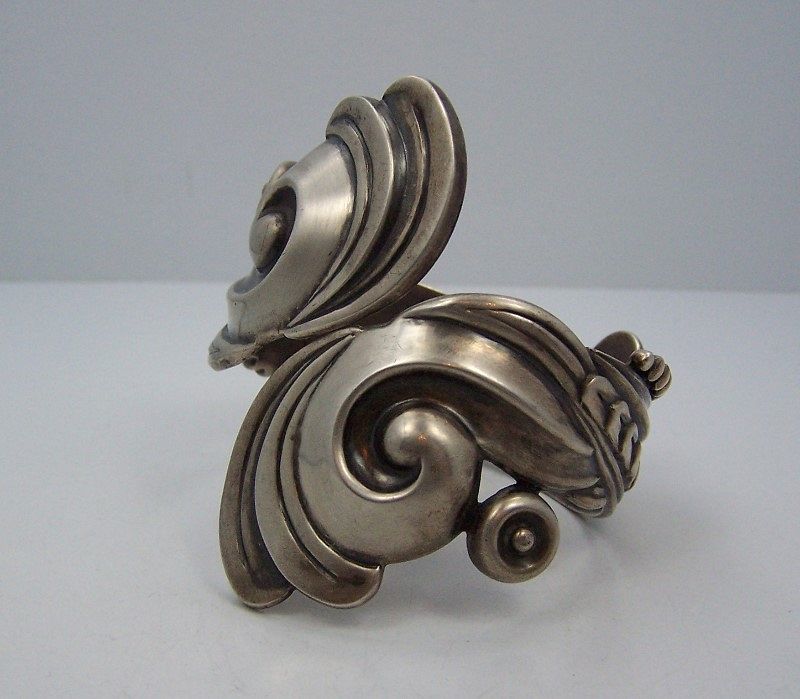 Los Castillo 508 Vintage Mexican Silver Swirl Clamper Bracelet