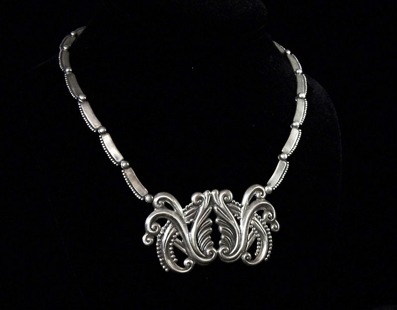 Margot de Taxco  #  5127  Vintage Mexican Silver Necklace