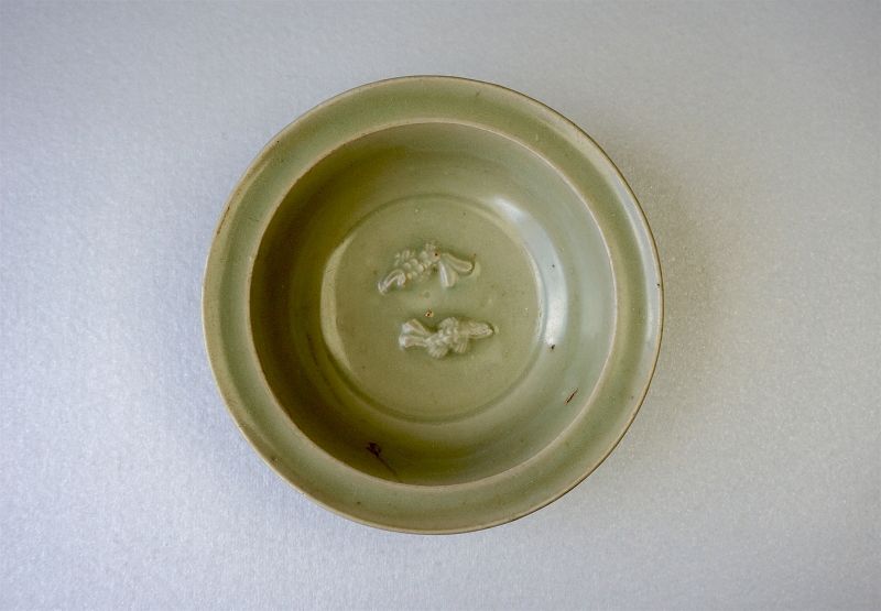 A Yuan Dynasty Longquan Yao Porcelain Twin Fish Brushwasher