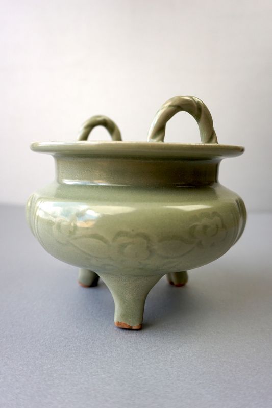 Ming Dynasty Longquan Celadon Tripod Censer with Corded Handles