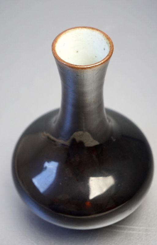 Kangxi Mark Mirror Black Vase with Slim Neck, 1800-1900