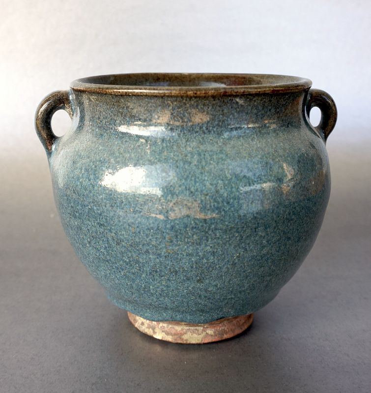 Fine Jin or Yuan Dynasty Junyao Jar with Two handles