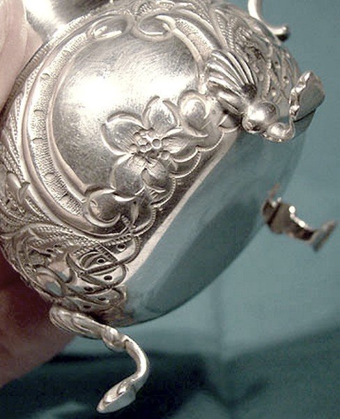 REPOUSSE STERLING SILVER FOOTED CREAMER Sheffield 1900