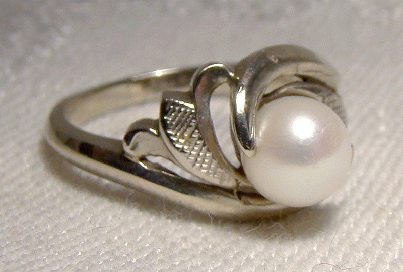 18K WHITE GOLD CULTURED PEARL RING 1950s - Size 5