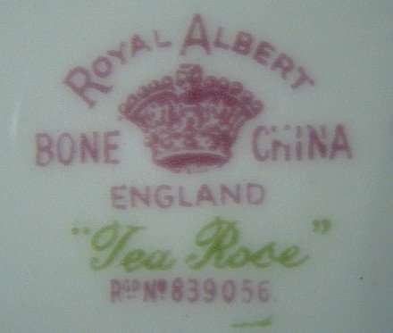 Royal Albert TEA ROSE 6 DINNER PLATES &amp; PLATTER
