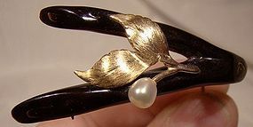 14K Black Coral and Pearl Maui Divers brooch Pin 1960s