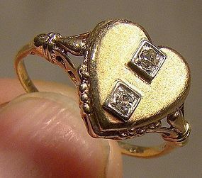 10K GOLD HEART SIGNET RING WITH Two DIAMONDS 1930s