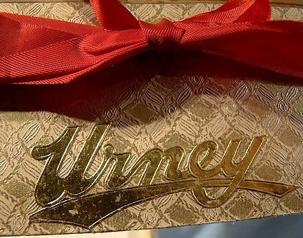 Amazing URNEY IRELAND FANCY CHOCOLATE BOX c1930s-40s