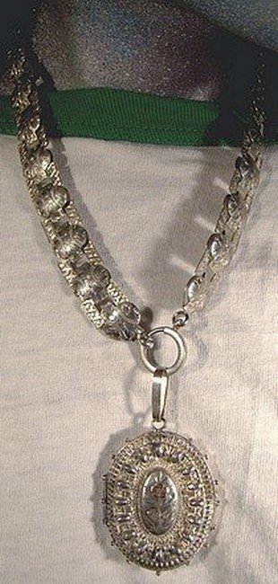 Superb STERLING SILVER REPOUSSE LOCKET &amp; ENGRAVED CHAIN 1884