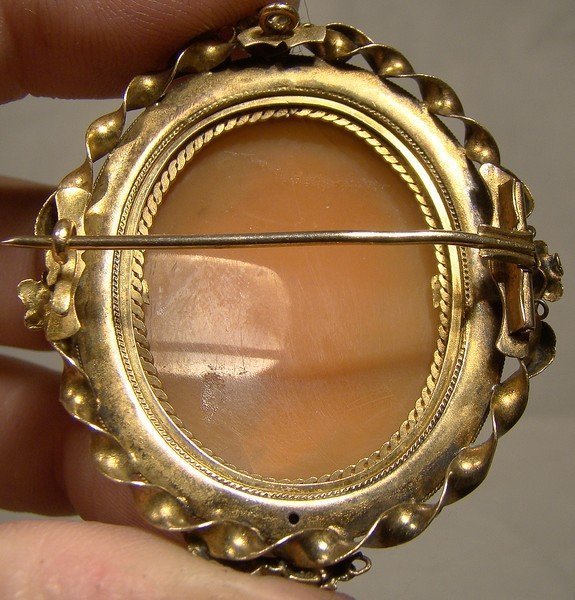 Early Empire 15K SUPERBLY CARVED CAMEO PIN 1820