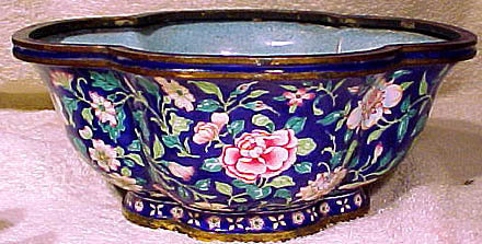 Late 18thC Qing Dynasty CANTON ENAMEL BOWL