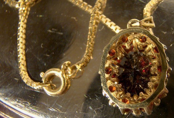 14K GARNETS PENDANT with CHAIN NECKLACE 1960s 14 K Chain