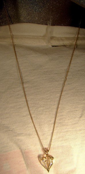 14K HEART PENDANT with DIAMONDS on CHAIN NECKLACE