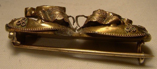 Victorian 10K YELLOW GOLD &amp; ALMANDINE GARNETS Brooch c1860