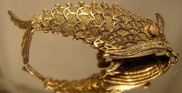 CHINESE ARTICULATED SILVER GILT FISH PIN 1930s