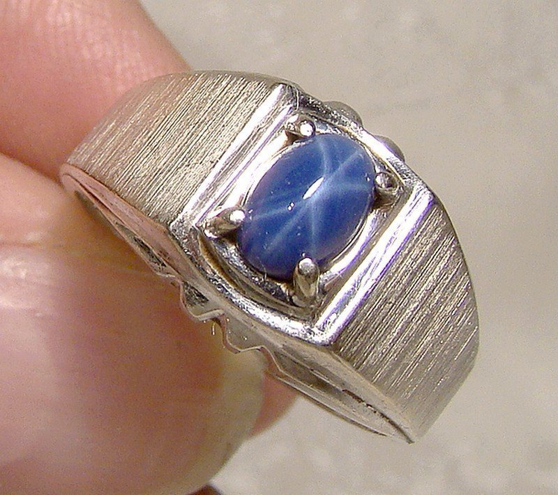 14K White Gold Mans Genuine Blue Star Sapphire Ring 1960s