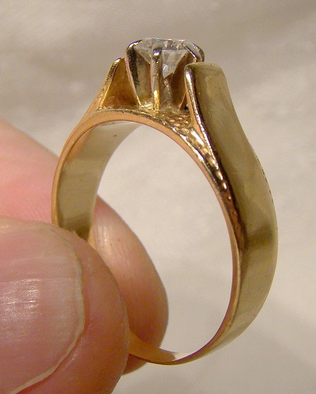 14K Yellow Gold Diamond Solitaire Engagement Ring - Great Style 1960s