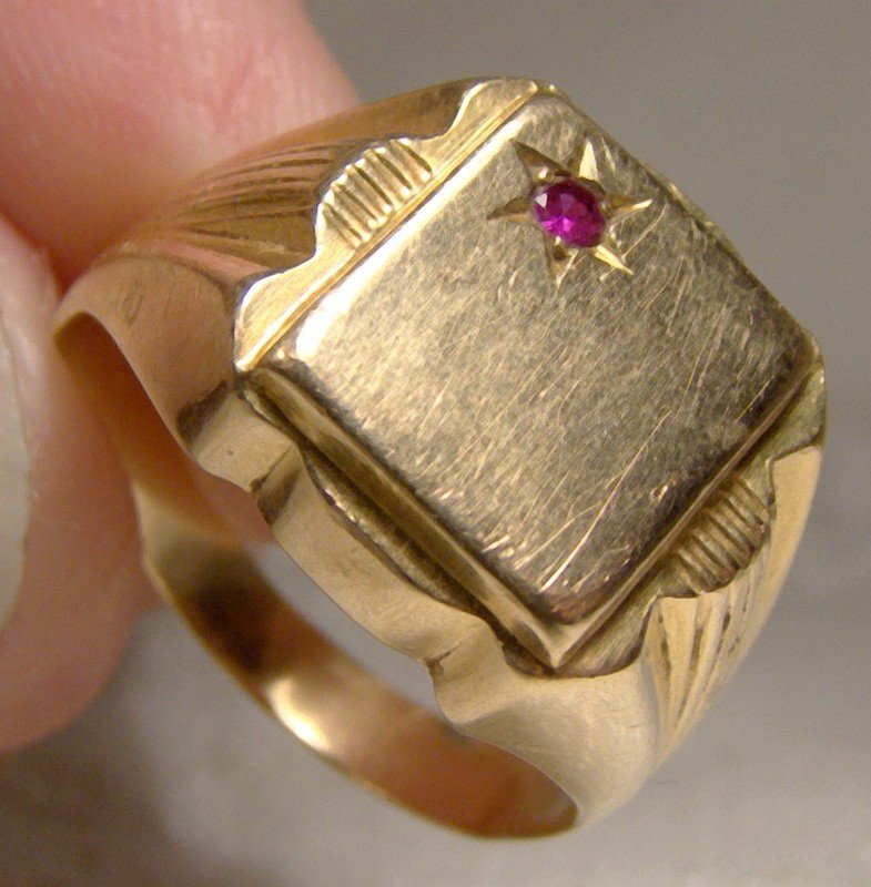 Man's 18K Ruby Signet Ring 1960s Initial Size 8-1/2