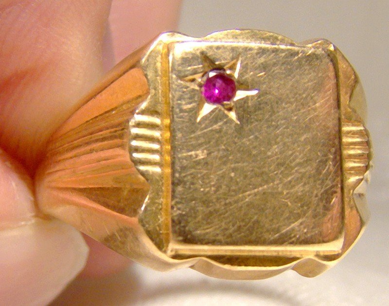 Man's 18K Ruby Signet Ring 1960s Initial Size 8-1/2