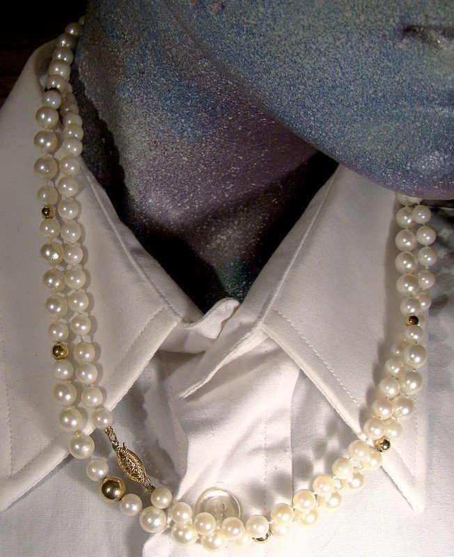 Pearls Strand Necklace w/ 14K Gold Clasp and Balls 1960s - 128 Pearls