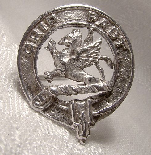 Scottish Leslie Family Grip Fast Sterling Silver Clan Pin Brooch 1949