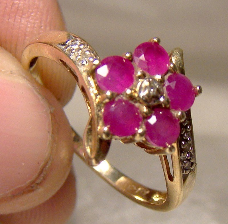 10K Rubies and Diamonds Flower Ring 1960s - Size 8
