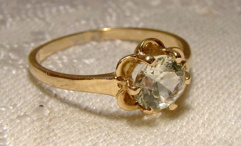 10K Pale Yellow Green Spinel Ring 1950s - Size 7