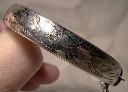 Sterling Silver Hinged Bangle Bracelet 1940s 1950 Hand Engraved Retro Item 1333972 3401