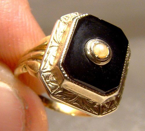 Art Deco 14K Gold Black Onyx and Pearl Signet Style Pinkie Ring 1920s