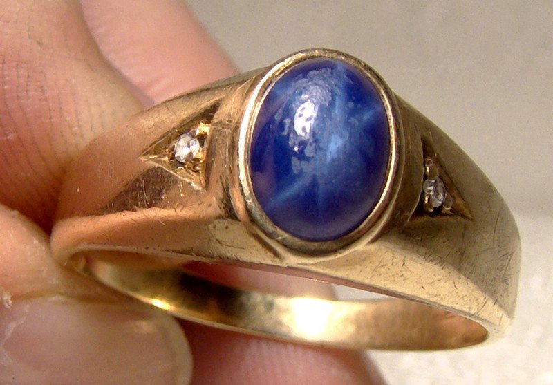 10K Yellow Gold Mans Genuine Blue Star Sapphire Ring 1960 with Diamond