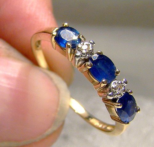 10K Sapphires and Diamonds Row Ring 1980s - Size 6-3/4