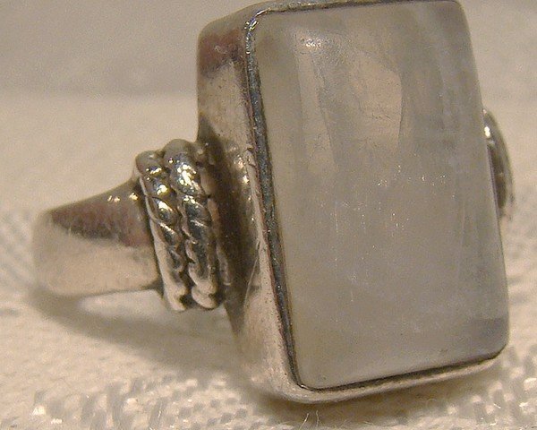 Blue Moonstone Sterling 1980s Ring - Nice Blue Fire