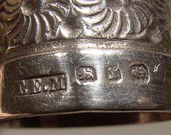 Victorian Sterling Silver Sewing Thimble with Daisies 1897