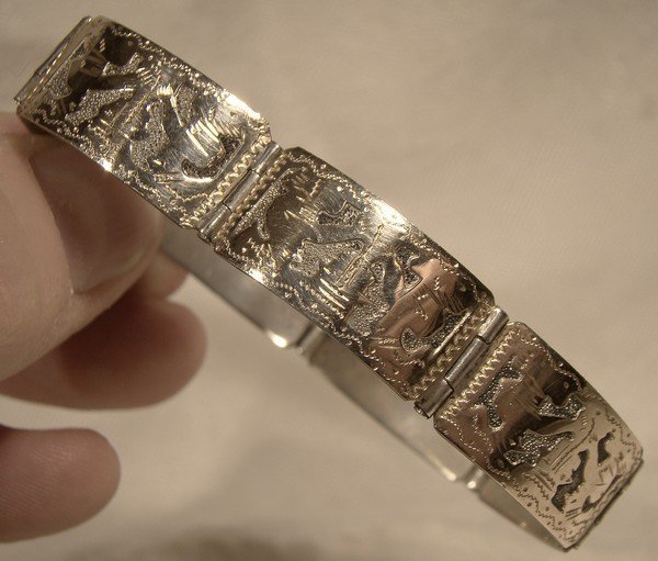 Guatemala 900 Silver Engraved Gold Washed Bangle Bracelet - Mayan