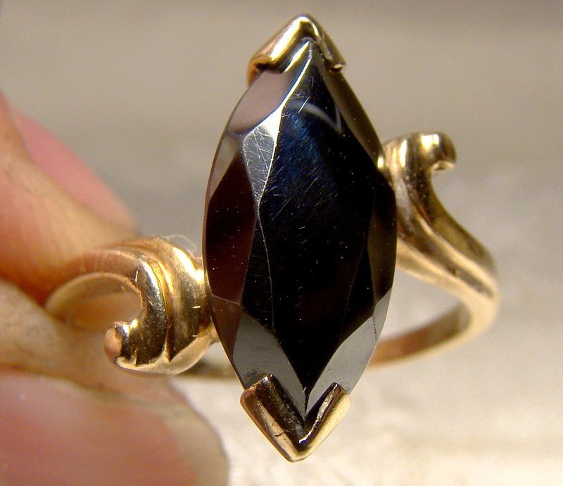 10K Black Alaskan Diamond Hematite Ring 1960s 10 K Size 8-1/2
