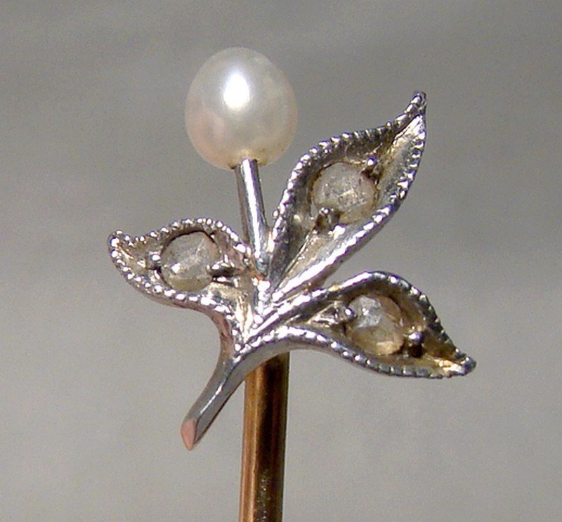 Victorian 15K DIAMONDS and Pearl STICKPIN Cravat Pin 1880-90 Lily