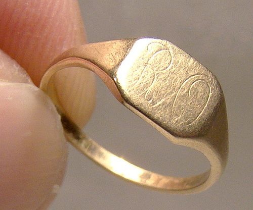 10K Yellow Gold Baby or Child Signet Ring 1960s - Size 1