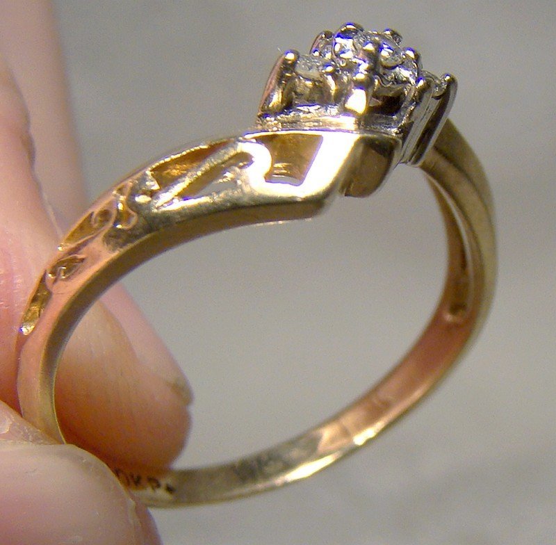 10K Yellow Gold Diamonds Filigree Ring - Great Style 1960s Size 6-1/2