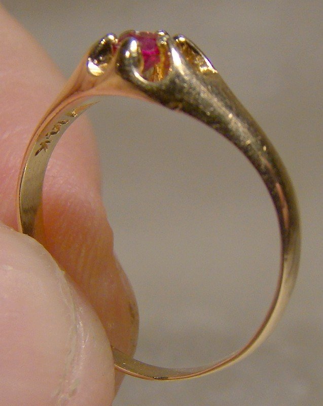 Edwardian 14K Yellow Gold Garnet Child Baby or Pinky Ring 1900-10