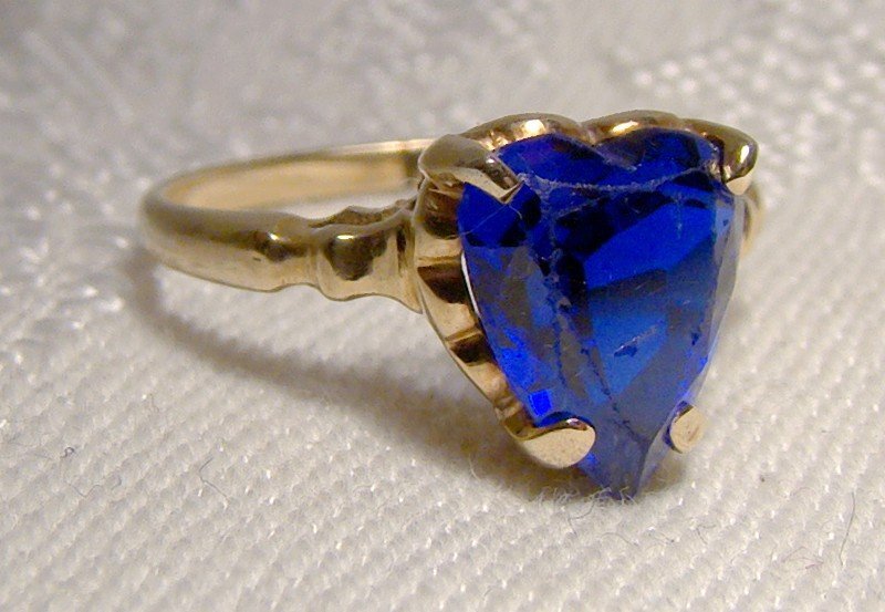 10K True Blue Synthetic Sapphire Heart Sweetheart Ring 1940s