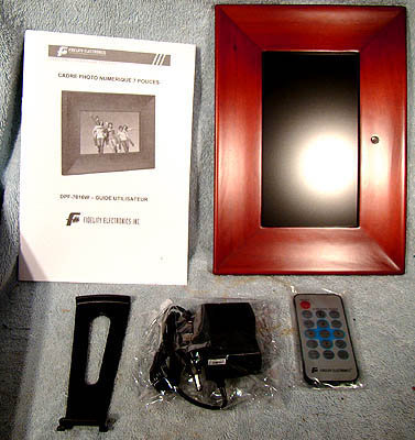 Fidelity Electronics 7&quot; Picture Frame DPF-7016W New in Box - Ex. Gift