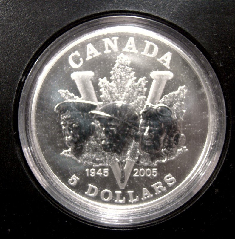 2005 Canada 5 DOLLARS End of World War II Pure Silver Coin in Case