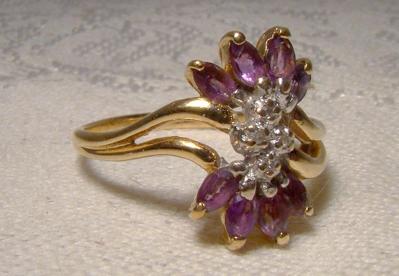 10K Marquise Amethysts and Diamonds Cluster Ring 1970s - Size 6-1/4