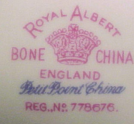 Royal Albert PETITPOINT Cake Plate