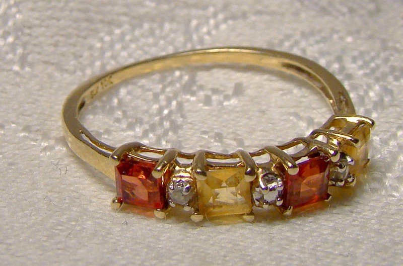 10K Garnets Citrines and Diamonds Row Ring 1980s - Size 7