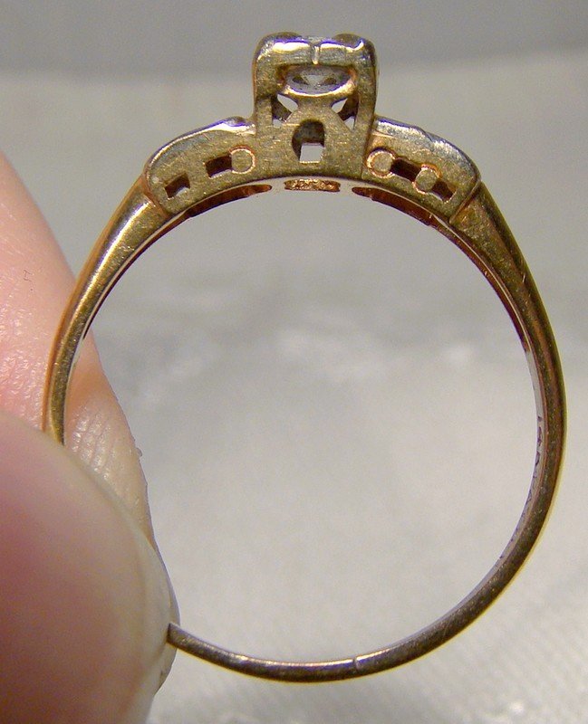 14K Gold Diamond Heart Shoulder Ring 1920s 1930s - Size 7-1/2